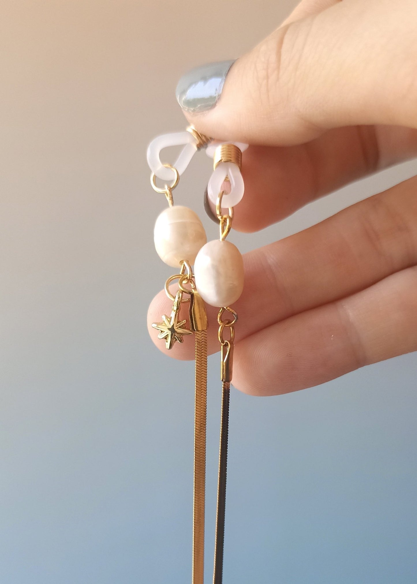 Pearl glasses chain