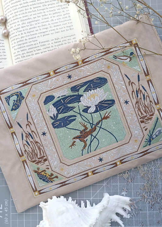 Big Velvet pouch - Pond Book Sleeve